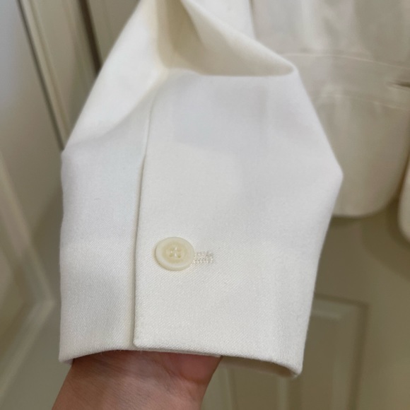 White Blazer - Picture 5 of 6